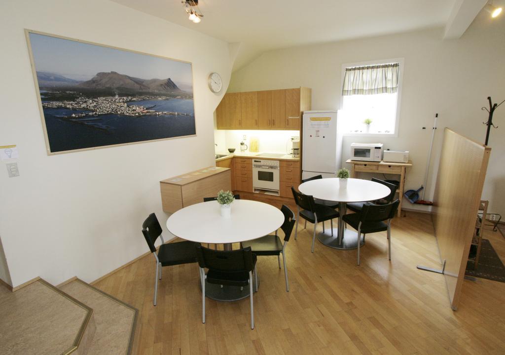Akranes Hi Hostel - Staywest Exteriör bild